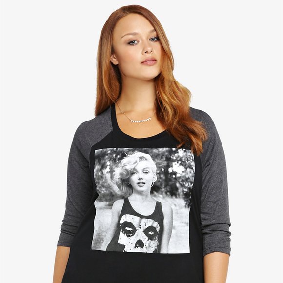 TORRID MISFITS MARILYN RAGLAN TEE Torrid Size 0 - Picture 1 of 5